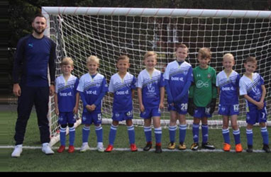 Managing-his-football-team--Hedge-End-Rangers-Panthers